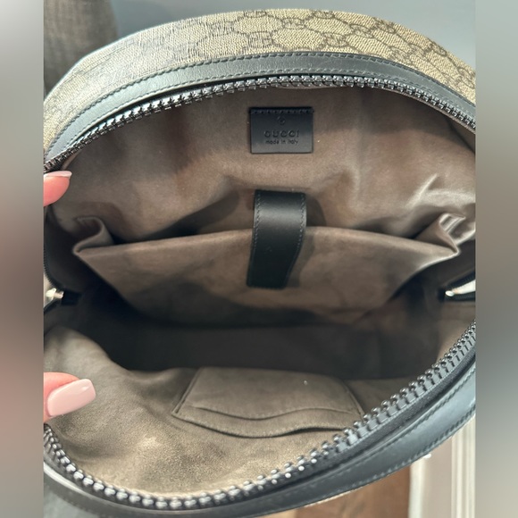 Gucci GG Supreme Large Backpack - Picture 3 of 13